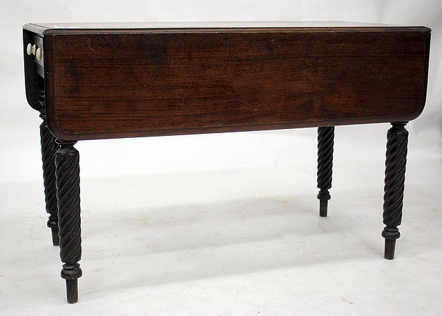 Appraisal: AN EARLY VICTORIAN MAHOGANY PEMBROKE TABLE cm long a mahogany