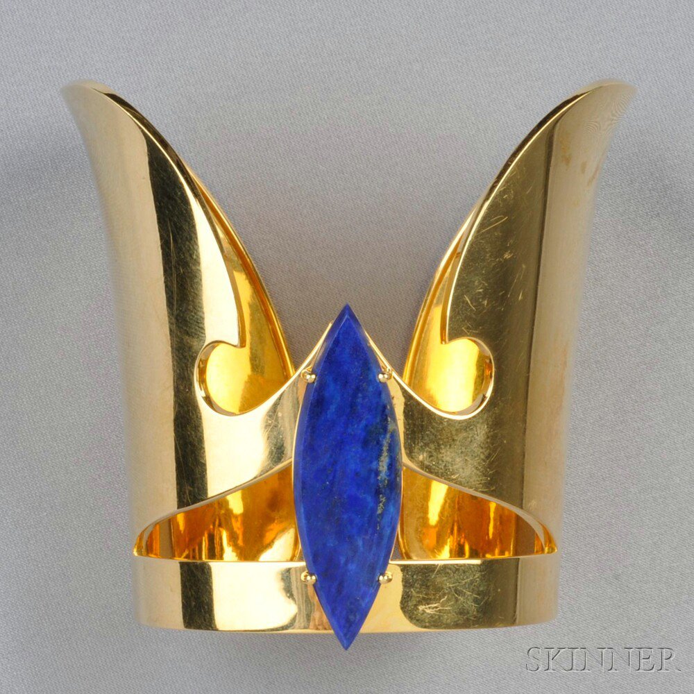 Appraisal: kt Gold and Lapis Bracelet Spritzer Fuhrmann designed as an