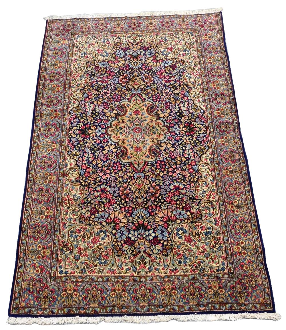 Appraisal: RUG Modern Persian style rug ' x ' wool on