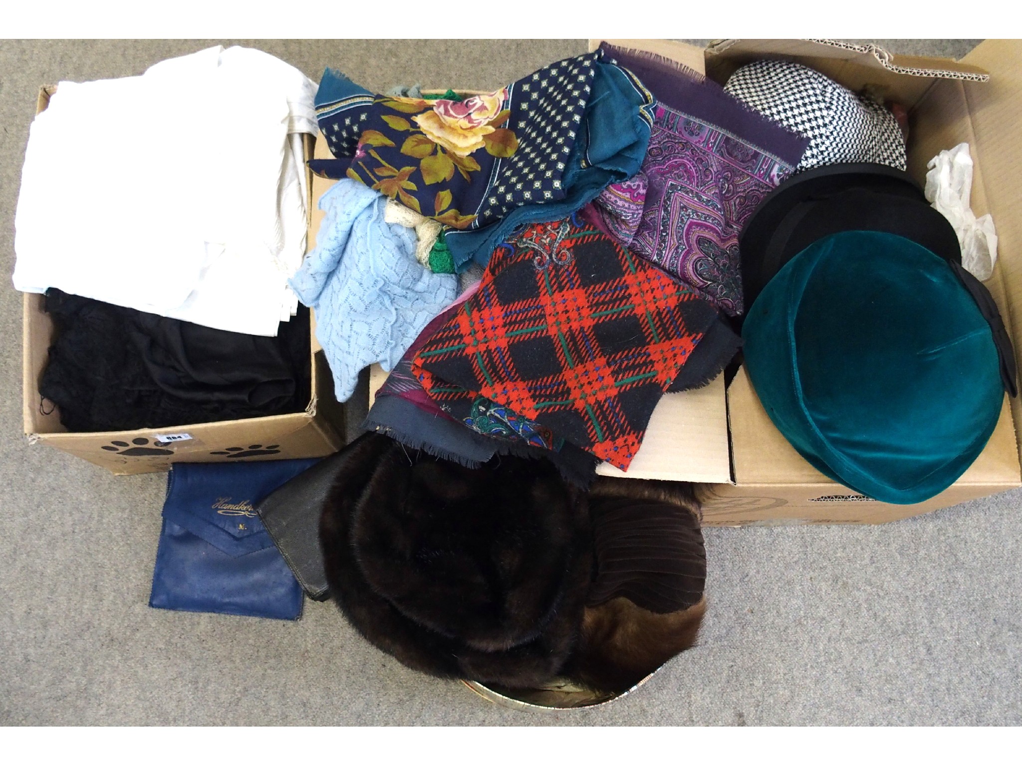 Appraisal: Copland and Lye Ltd hat box assorted hats babies cotton