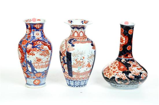 Appraisal: THREE IMARI VASES Japan st quarter- th century Two baluster