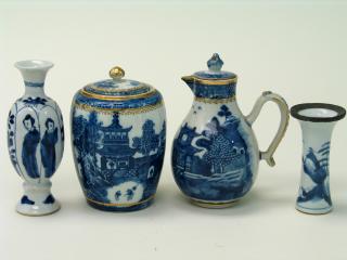 Appraisal: Group of Chinese Blue and White Porcelain Pieces th th