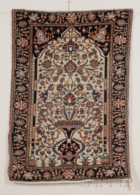 Appraisal: Fereghan-Sarouk Prayer Rug West Persia late th century end fraying