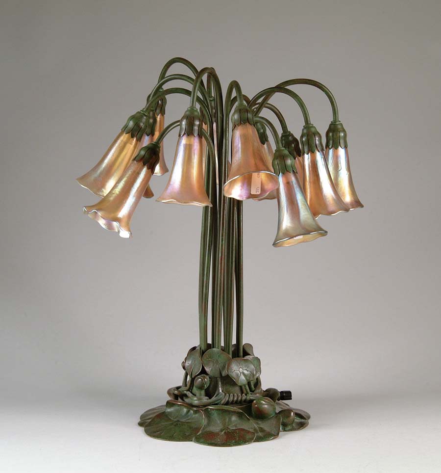 Appraisal: TIFFANY -LIGHT LILY Wonderful -light lily lamp has gold favrile