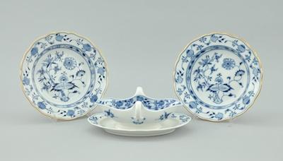 Appraisal: A Group of Meissen Blue Onion Two Deep Dishes and