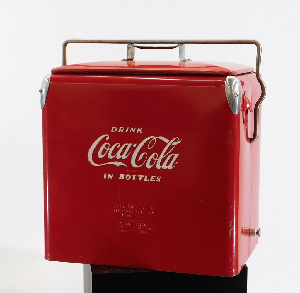 Appraisal: VINTAGE DRINK COCA-COLA RED ADVERTISEMENT COOLER United States th CenturyVintage