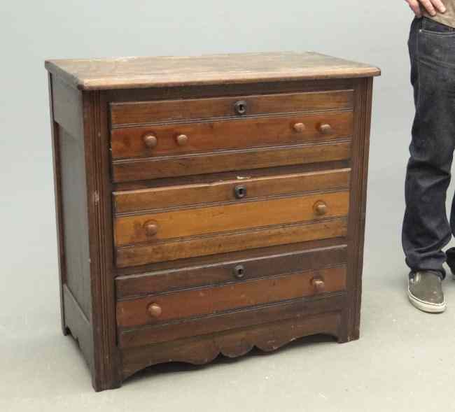 Appraisal: th c pine chest drawers