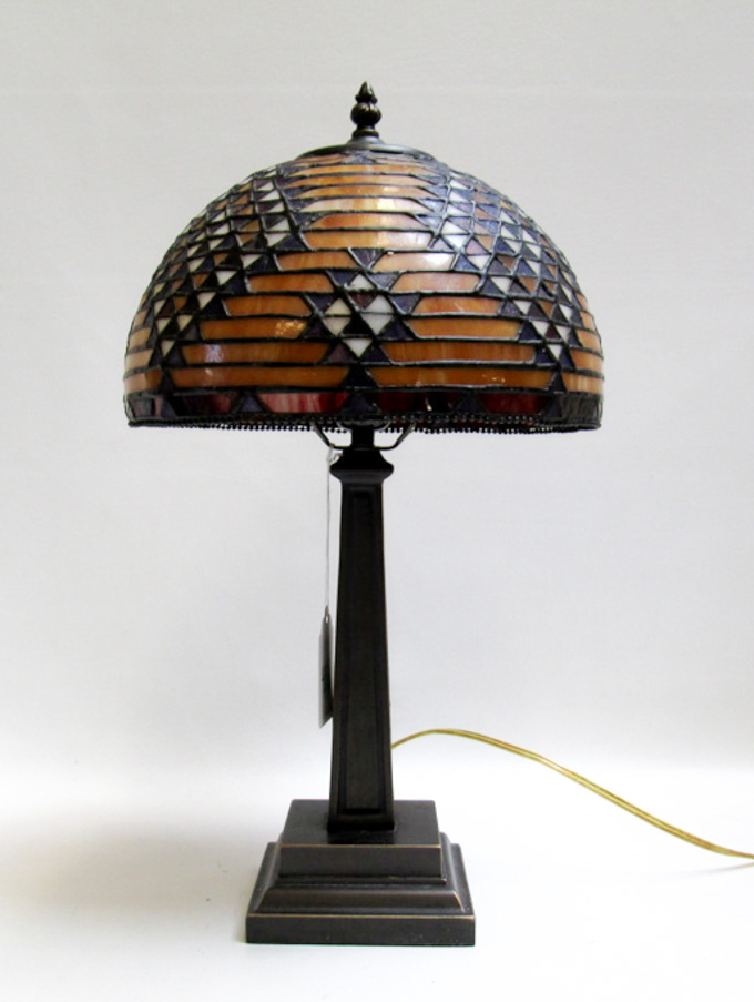 Appraisal: TIFFANY INSPIRED LEADED GLASS TABLE LAMP having repeating geometric diamond