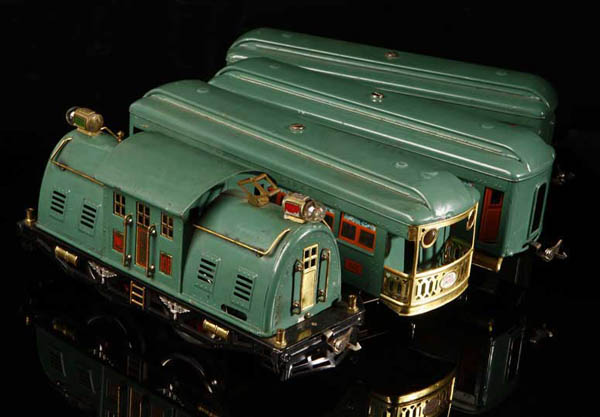 Appraisal: Lionel Peacock standard gauge E passenger train Lionel Peacock standard