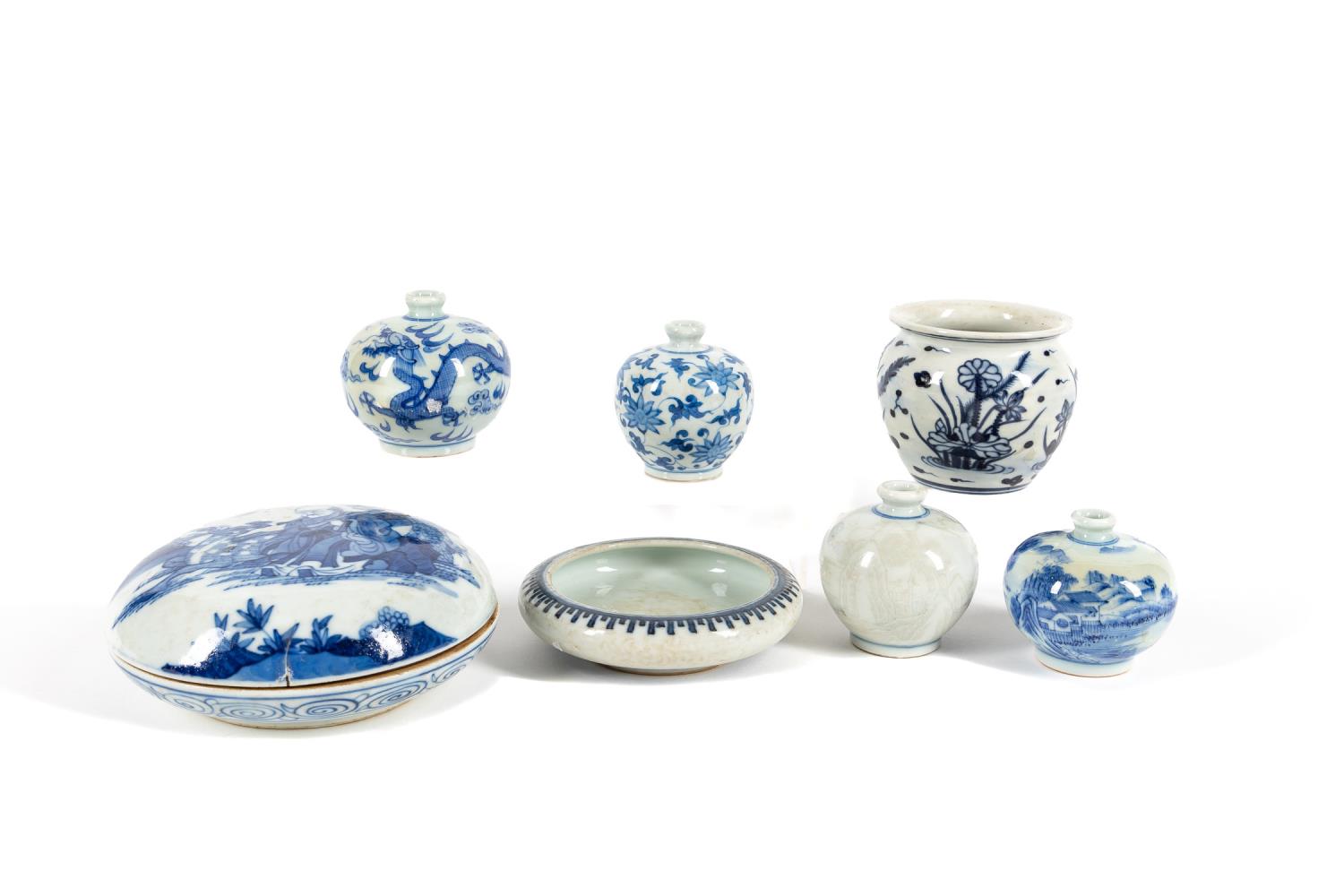 Appraisal: SEVEN CHINESE BLUE WHITE PORCELAIN PIECES Group of seven Chinese