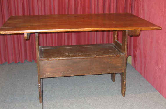 Appraisal: AMERICAN TH CENTURY PINE HUTCH TABLE Rectangular lift top above