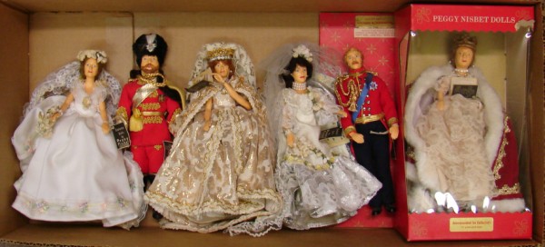 Appraisal: Lot of HP Historical Figure dolls - P Queen Victoria