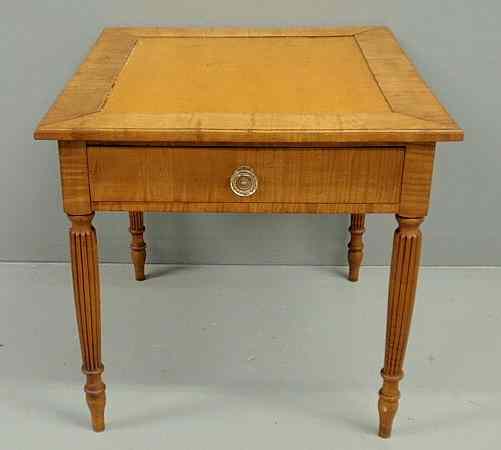 Appraisal: Sheraton style maple end table with bird's-eye maple inset top