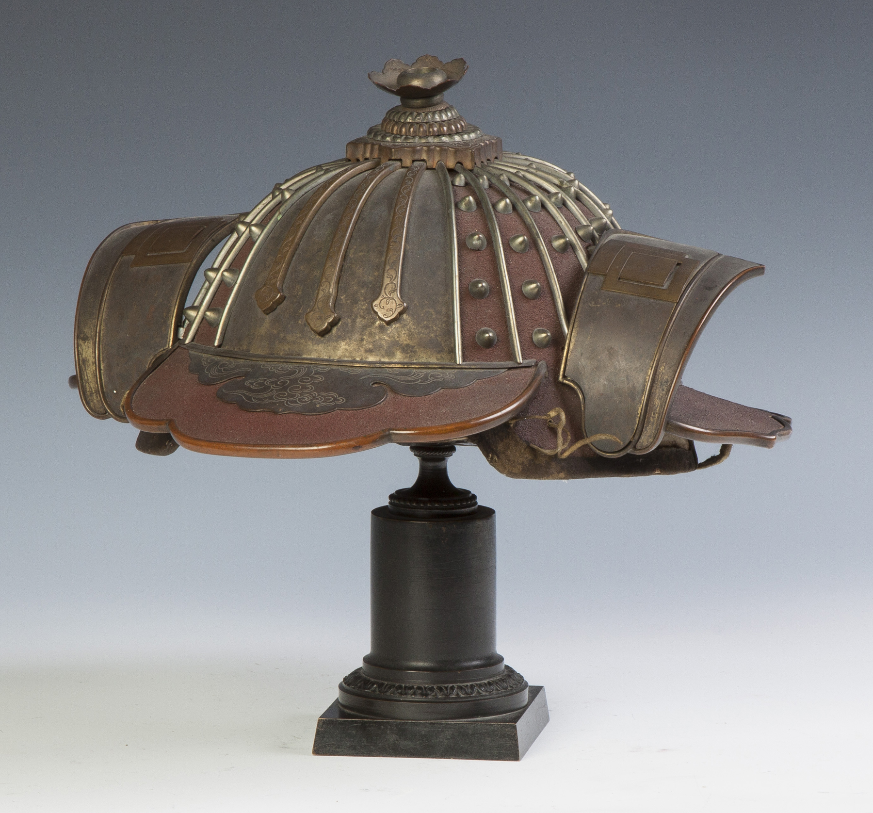 Appraisal: Japanese Kabuto Helmet