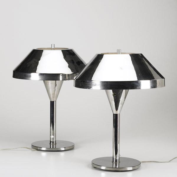 Appraisal: NESSEN Pair of chrome table lamps with Nessen label together