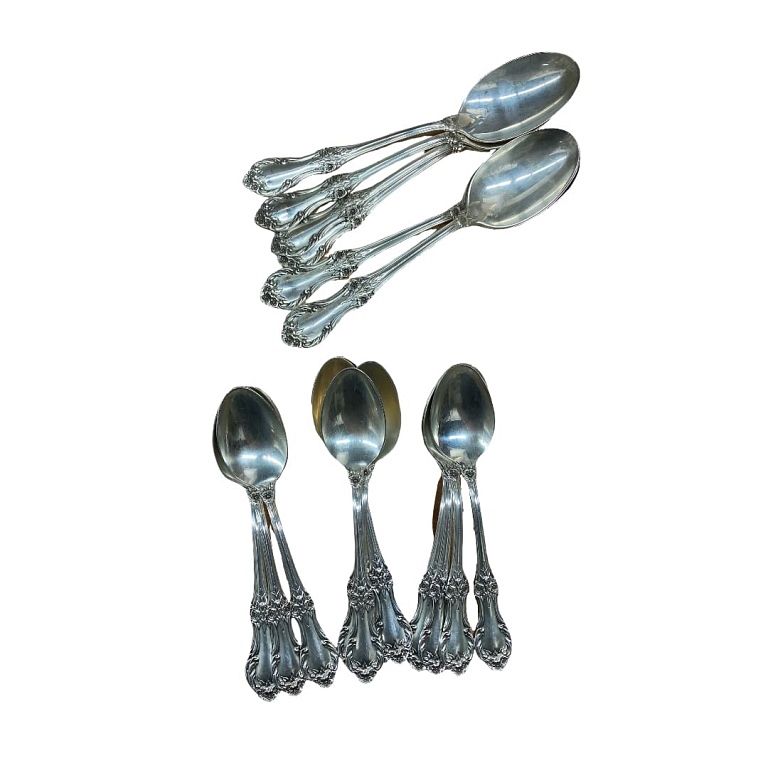 Appraisal: International Sterling Silver Set pc OZT International Sterling Silver Set