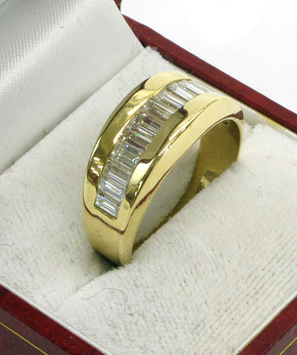 Appraisal: MAN'S DIAMOND AND K GOLD RING WITH APPRAISAL The wedding