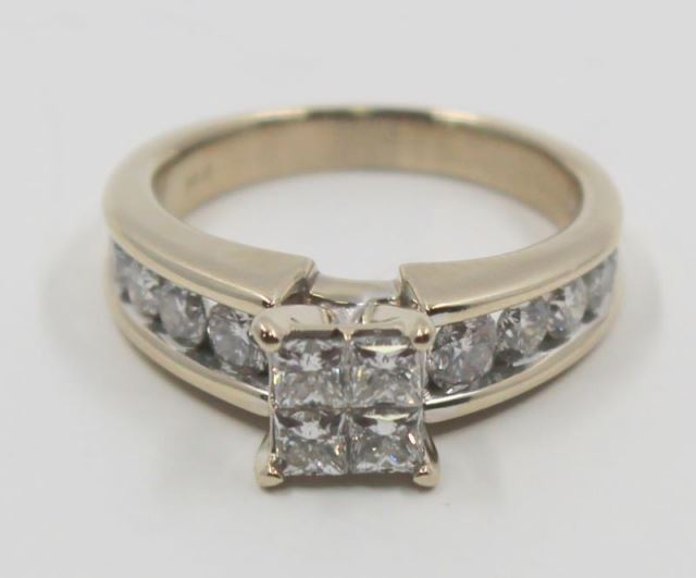 Appraisal: JEWELRY kt White Gold and Diamond Ring kt white gold