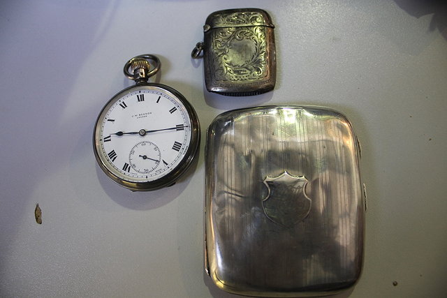 Appraisal: A SILVER POCKET WATCH with plain case and enamel dial