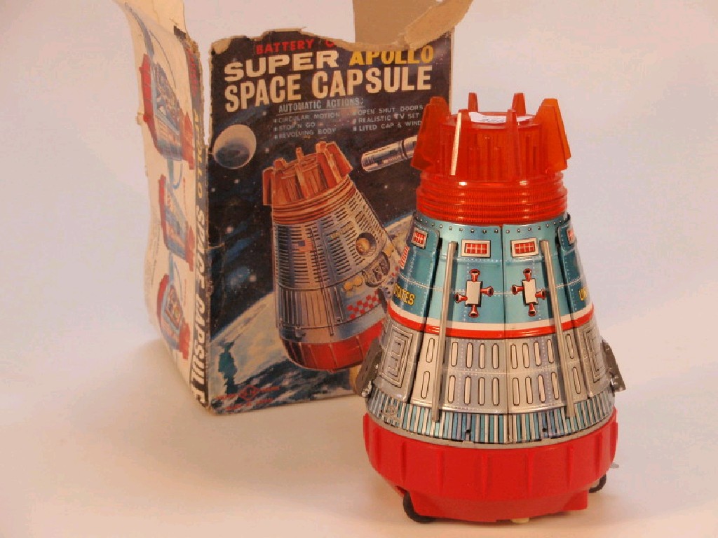 Appraisal: A battery operated Super Apollo Space Capsule boxed