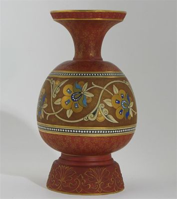 Appraisal: An Old Hall vase ovoid body with everted rim printed