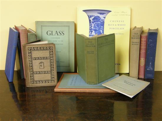 Appraisal: Various books on pottery porcelain and glassware to include 'Chats