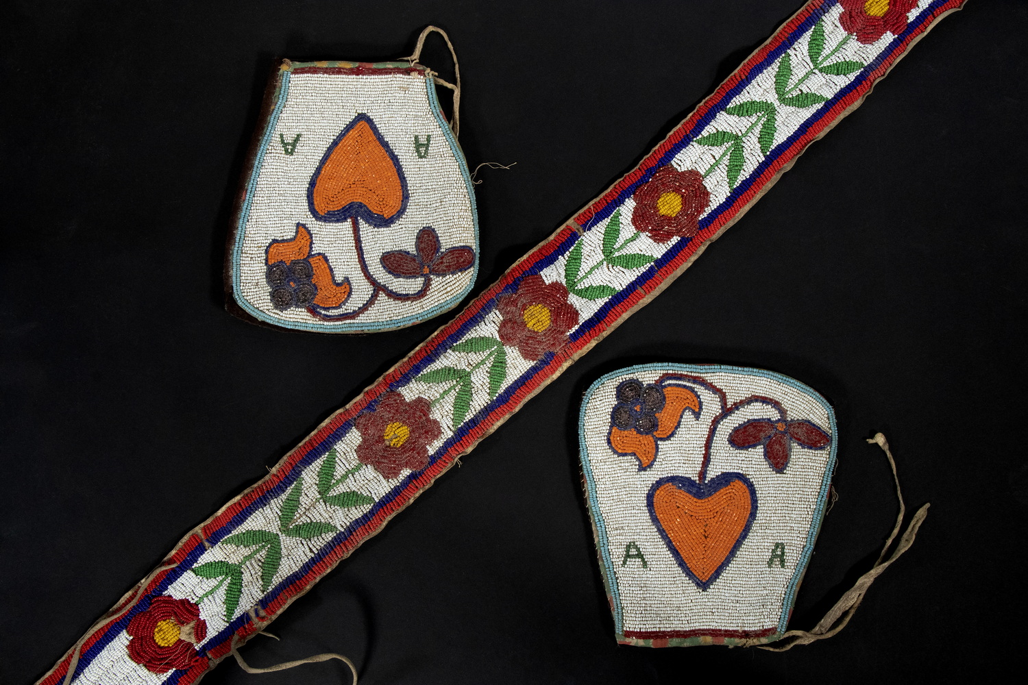 Appraisal: PCS NATIVE AMERICAN BEADWORK MID- TH C Including Chippewa Squash