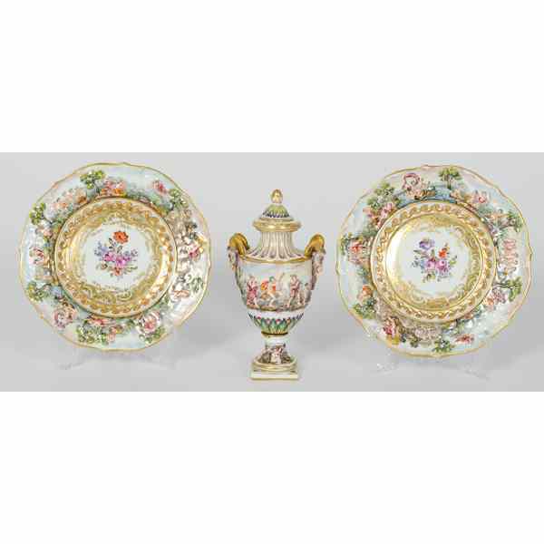 Appraisal: Capodimonte Urn and Plates Continental Capodimonte urn and two plates