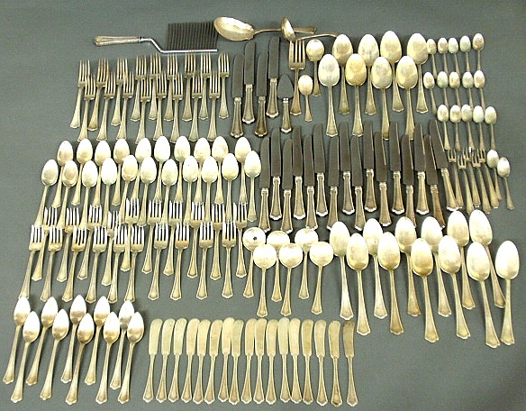 Appraisal: - Sterling silver flatware service in the Concord pattern by