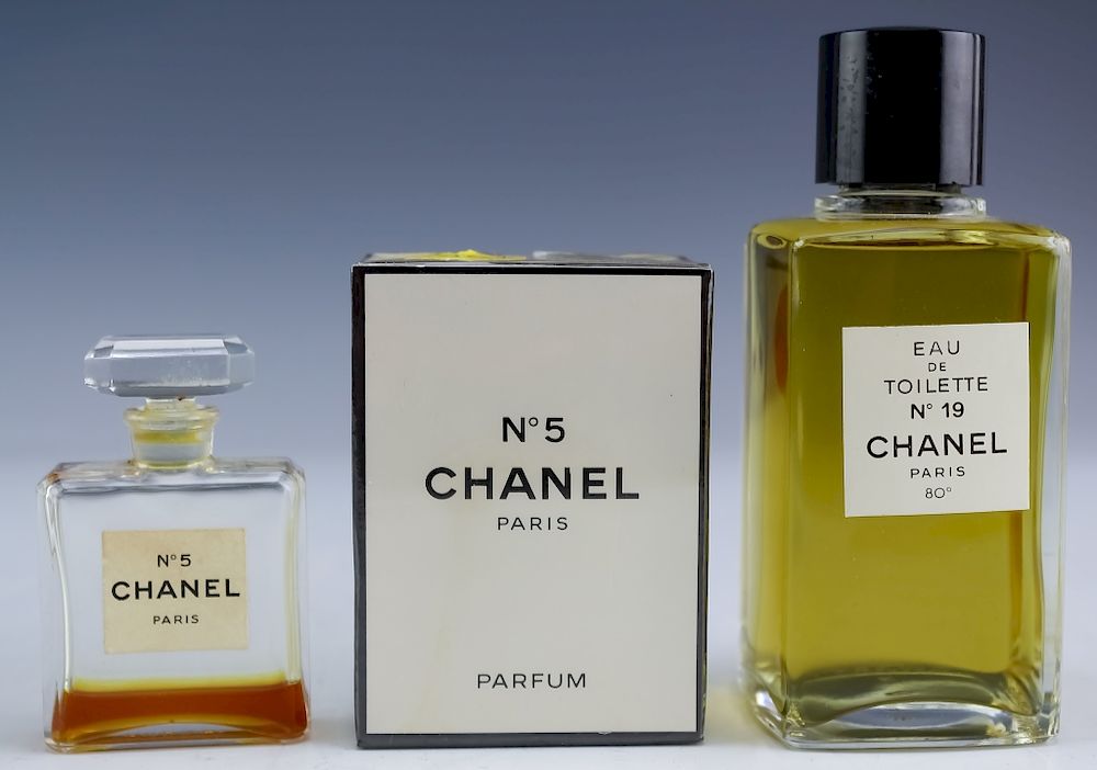 Appraisal: LOT Chanel No and No Perfume EDT Fragrance Collection of