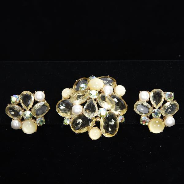 Appraisal: Schiaparelli pc Brooch Clip Earrings H