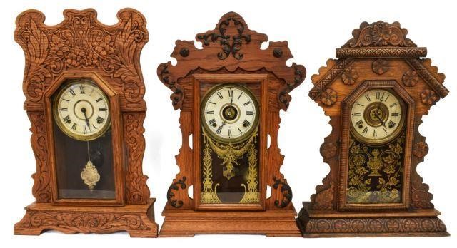 Appraisal: lot of American kitchen clocks late th early thc each