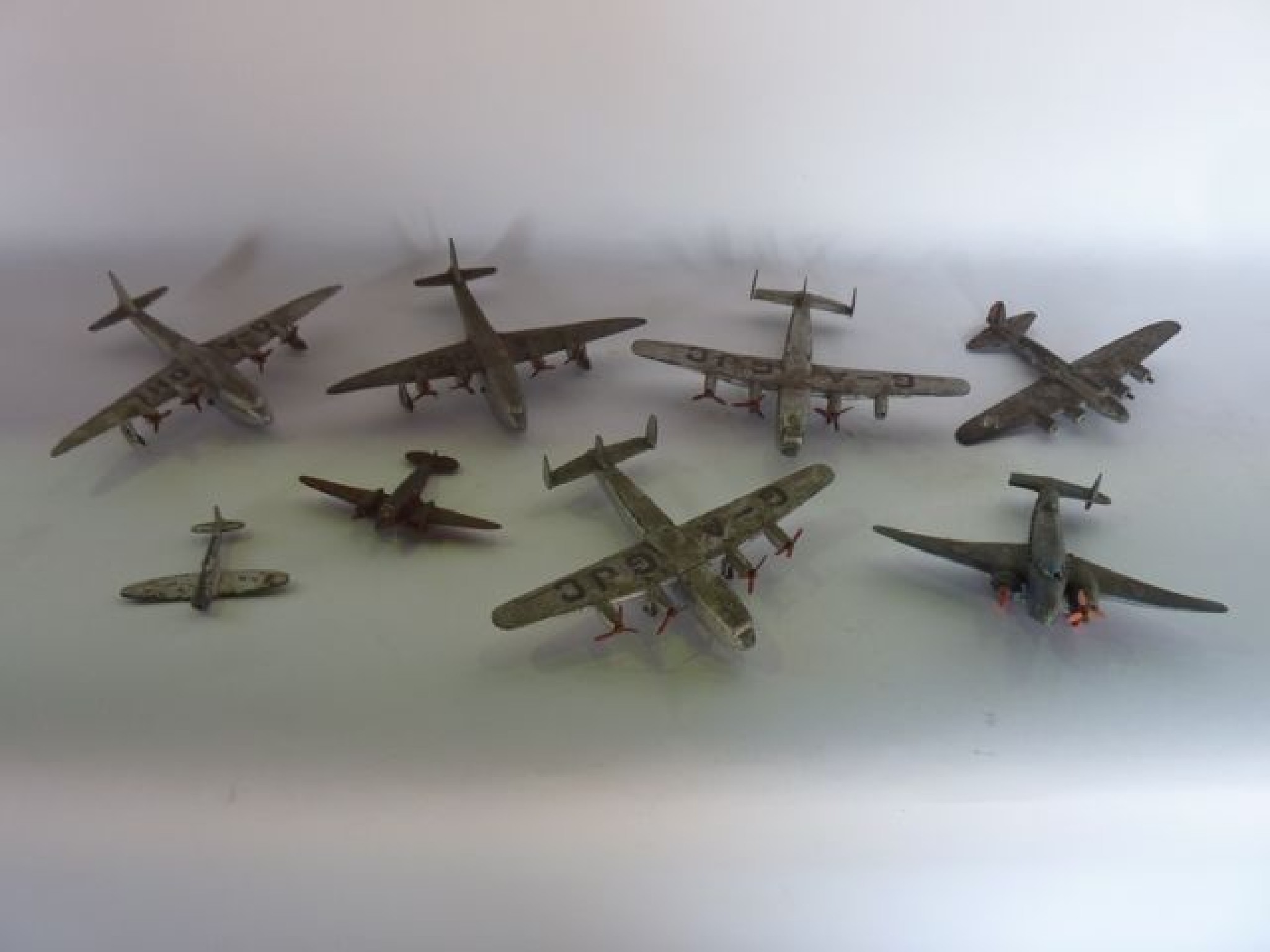 Appraisal: A selection of vintage Dinky model aircraft to include two