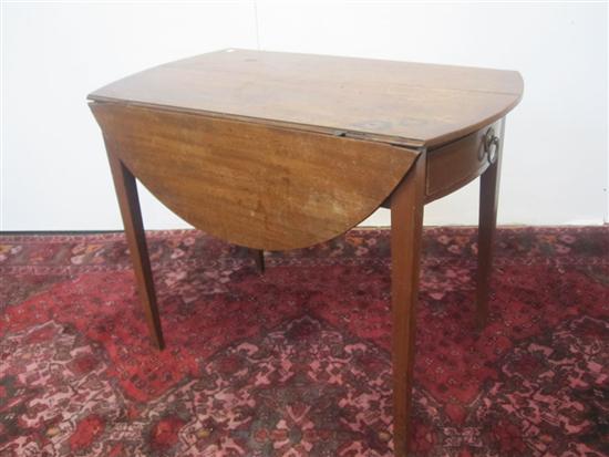 Appraisal: PEMBROKE TABLE A English Georgian early th C drop leaf