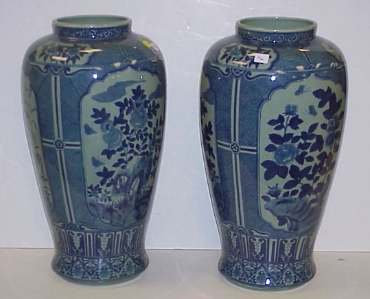 Appraisal: Pair of th C Chinese decorative vases blue floral motif