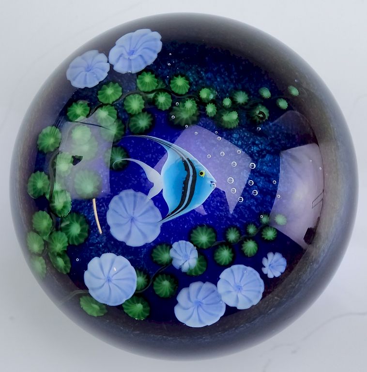 Appraisal: Lundberg Studio Art Glass Aquarium Sea Paperweight Guaranteed Authentic Lundberg