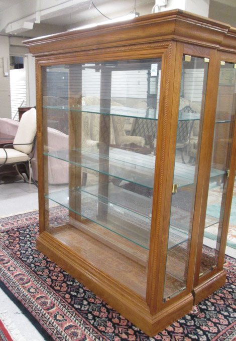 Appraisal: MODERN OAK AND GLASS DISPLAY CABINET Pulaski Furniture Corp American