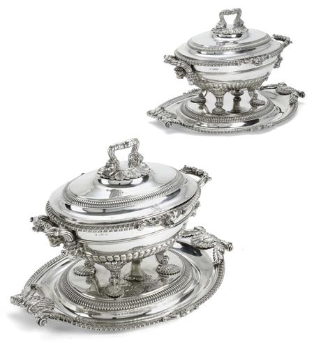 Appraisal: A fine pair of George III soup tureens covers liners