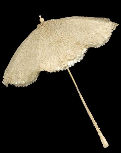 Appraisal: Victorian ivory and point de gaze lace parasol th century