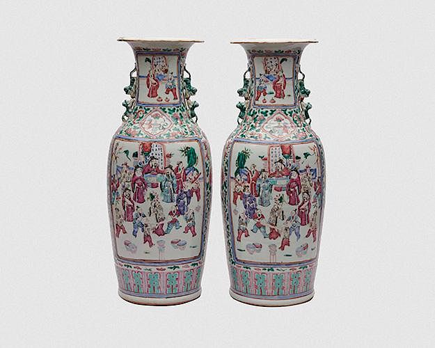 Appraisal: Pair of Chinese Famille Rose Figural Decorated Vases th century