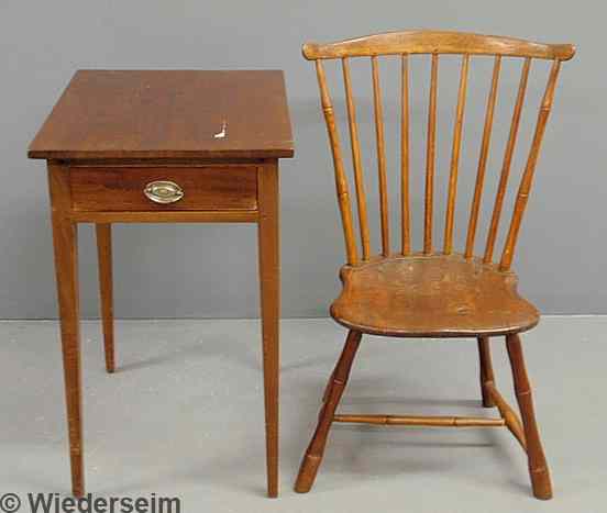 Appraisal: Hepplewhite mahogany end table th c h top x and