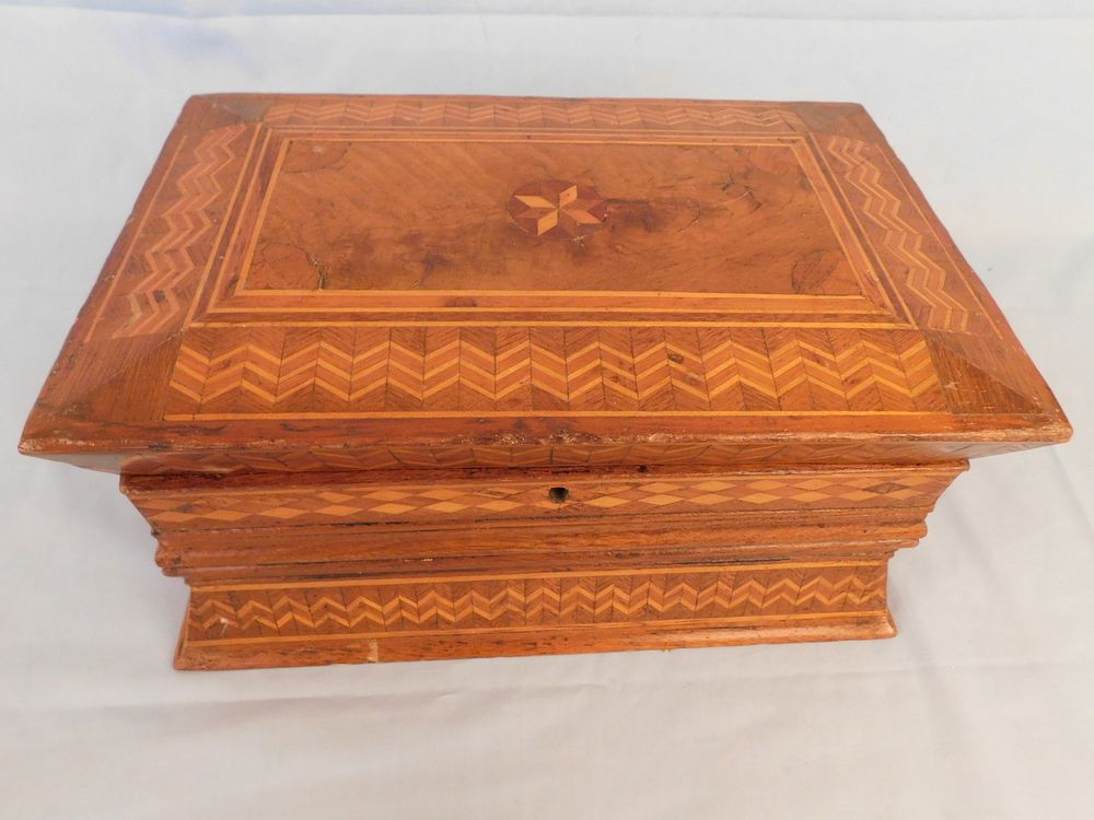 Appraisal: ANTIQUE INLAID WOOD BOX - GEOMETRIC Victorian geometric inlaid wood