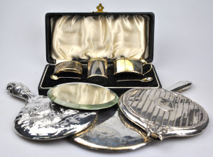 Appraisal: A cased three-piece silver condiment set Birmingham to w three