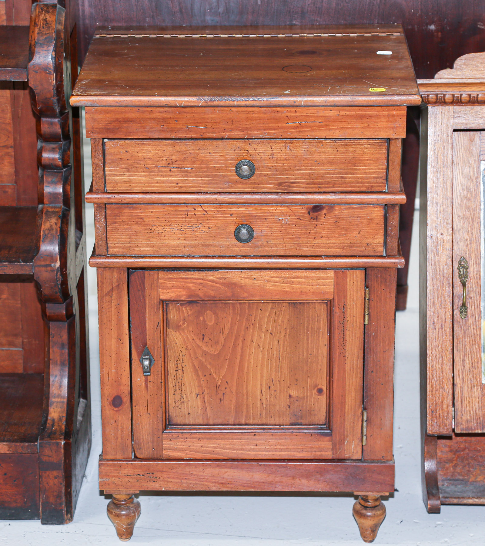 Appraisal: STANLEY PINE LIFT TOP STORAGE CABINET Late th century in