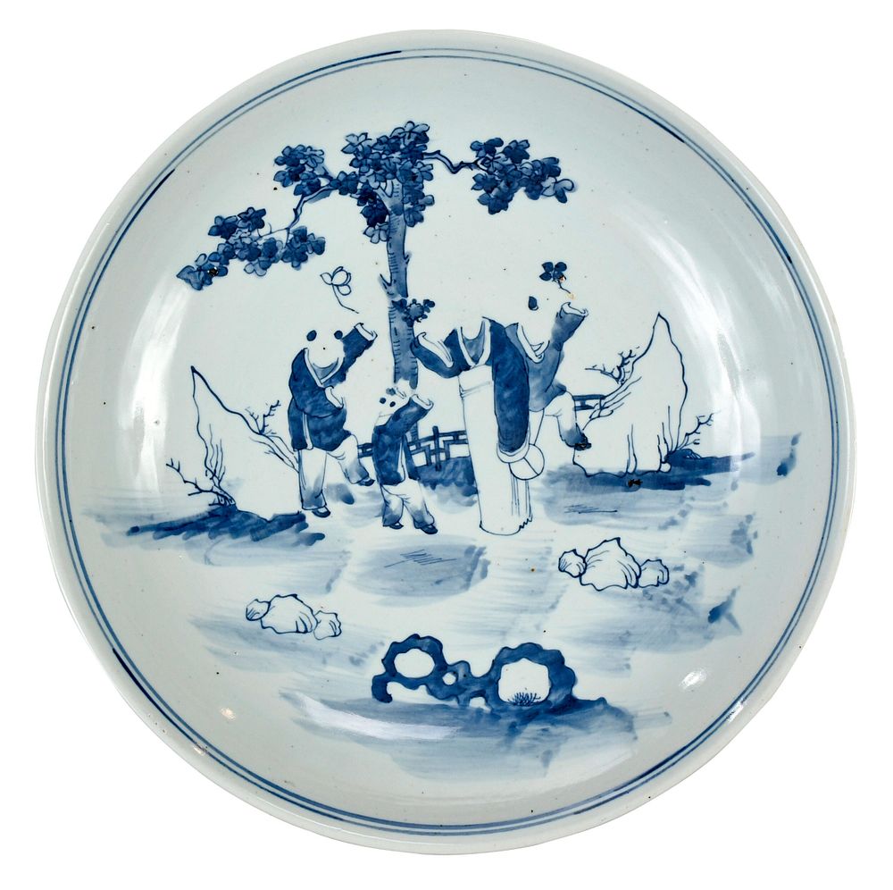 Appraisal: Large Chinese Underglaze Blue and White Dish garden scene with