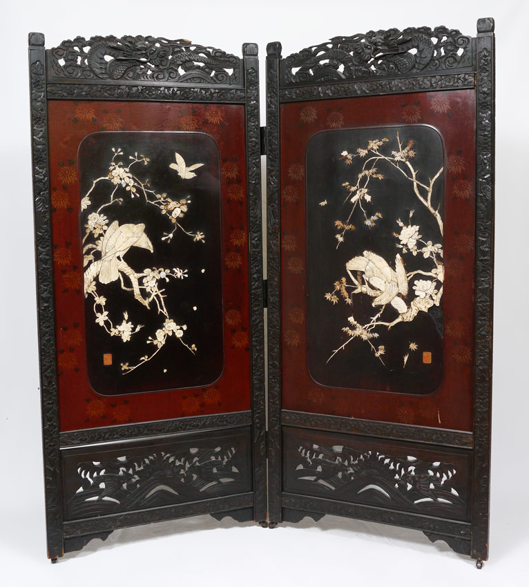 Appraisal: SIGNED INLAID ORIENTAL PANEL SCREEN Carved dragon motif top panels