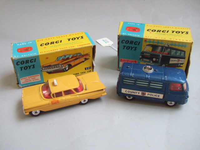 Appraisal: A Corgi Commer police van with flashing light boxed and