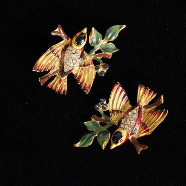 Appraisal: Coro Adolph Katz enameled yellow bird Duette Pins Missing connecting