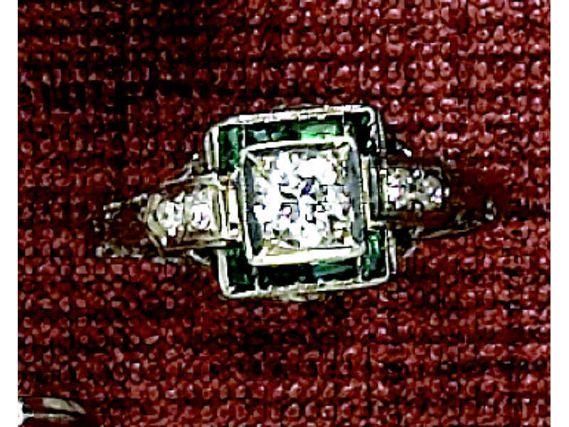 Appraisal: EDWARDIAN DIAMOND RING k white gold lady's ring set with