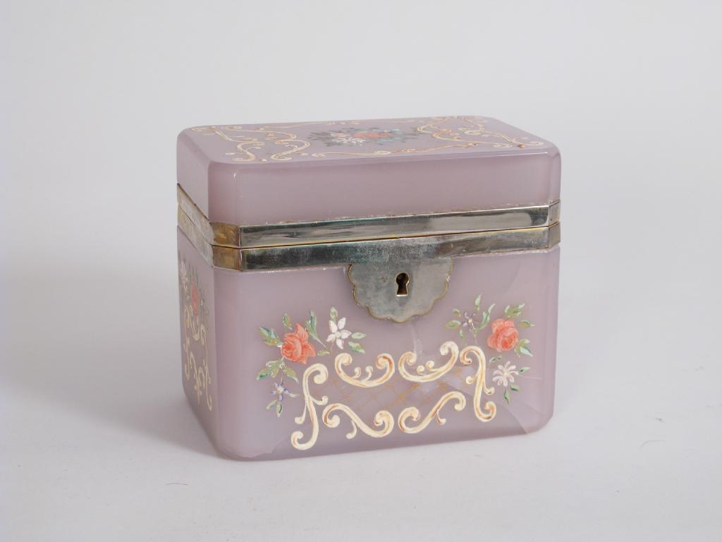 Appraisal: A mauve opaque glass Box with hinged lid and plated